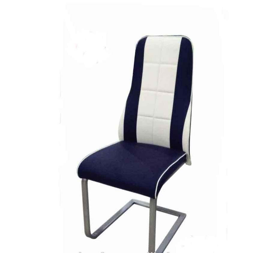 כסא גבוה איכותי מברזל מרופד ונוח מאוד 