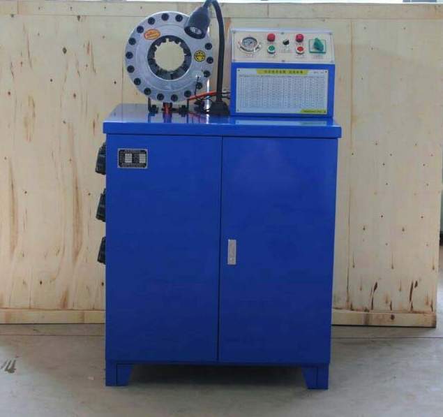 מכונת צנור קרינה הדראולי בלחץ גבוה צבע כחול
