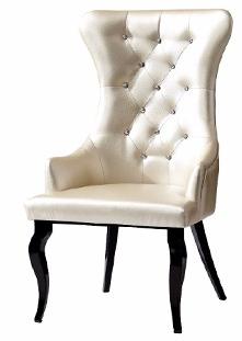 כורסא יוקרתית בעיצוב עתיק בצבע לבן